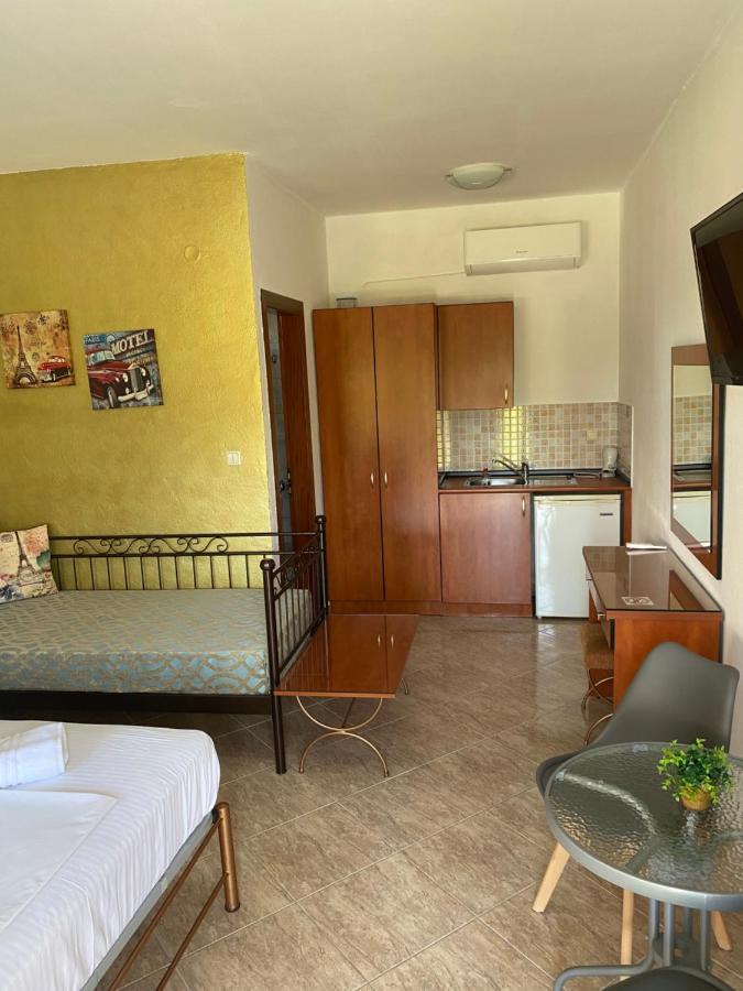 Guesthouse Anestis Angistron Bagian luar foto